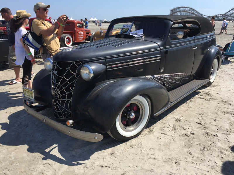 Illustration for article titled So while some oppos will be sad that Blacktop Nationals was a bust, Customs on the Beach was the exact opposite of that.